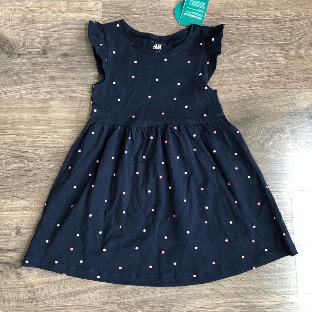 Girls dress.